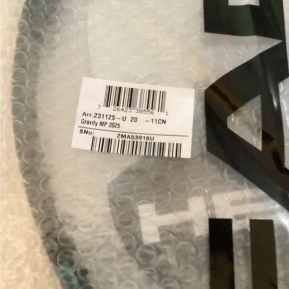 New w/ tag’s unstrung HEAD Gravity Tennis Racket in Black and Blue - Picture 6 of 8